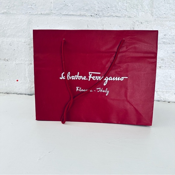 SALVATORE FERRAGAMO Authentic Gift Shopping Bag Red - Picture 3 of 7